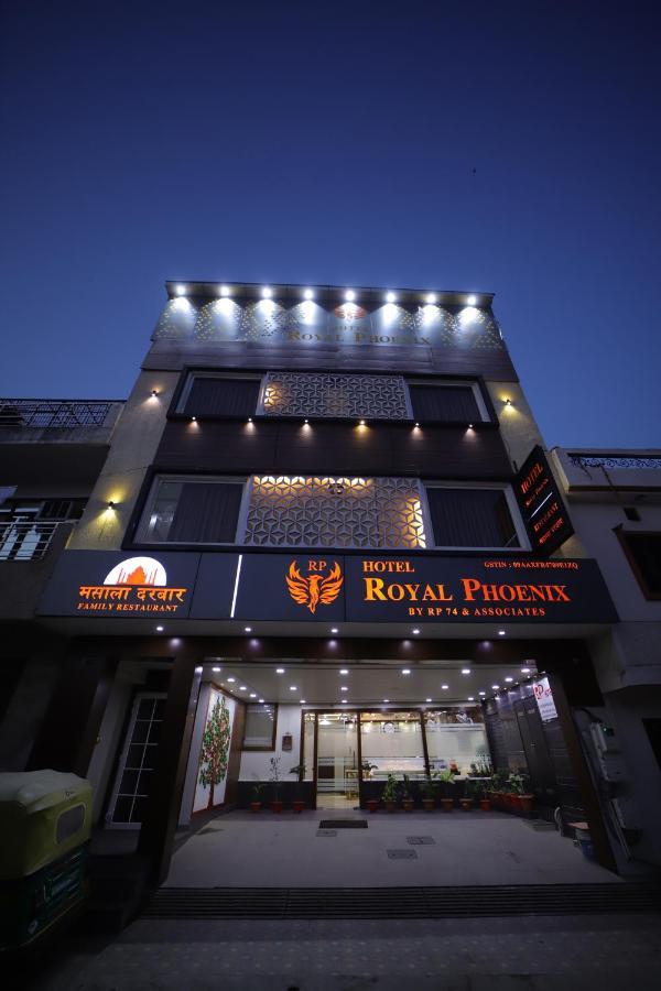 Hotel Royal Phoenix Агра Экстерьер фото
