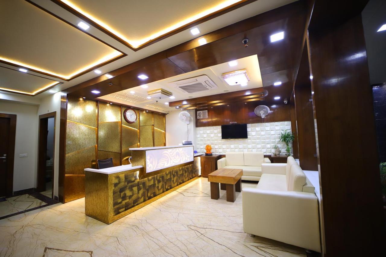 Hotel Royal Phoenix Агра Экстерьер фото